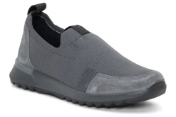 Women ara Active-Veronica