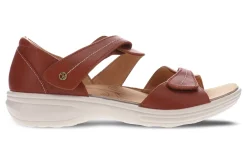 Women Revere Standard|Wide-Geneva