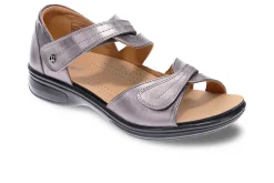 Women Revere Standard|Wide-Geneva