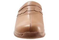 Women Softwalk Wide|Clogs-Amber