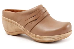 Women Softwalk Narrow|Clogs-Mackay