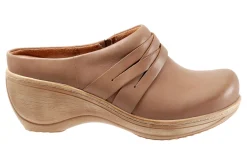 Women Softwalk Narrow|Clogs-Mackay