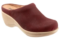 Women Softwalk Standard|Clogs-Madison