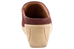 Women Softwalk Standard|Clogs-Madison