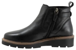 Women Softwalk Wide|Standard-Waneta