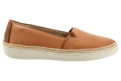 Women Trotters Wide|Casual Shoes-Accent