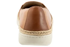 Women Trotters Wide|Casual Shoes-Accent