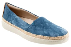 Women Trotters Wide|Casual Shoes-Accent