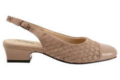 Women Trotters Wide|Standard-Dea Woven