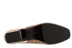 Women Trotters Wide|Standard-Dea Woven