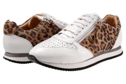 Women Trotters Standard|Casual Shoes-Infinity